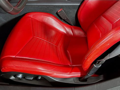 Used 2020 Chevrolet Corvette Stingray Preferred Conv w/ 2LT Preferred Equipment Group RWD image 23