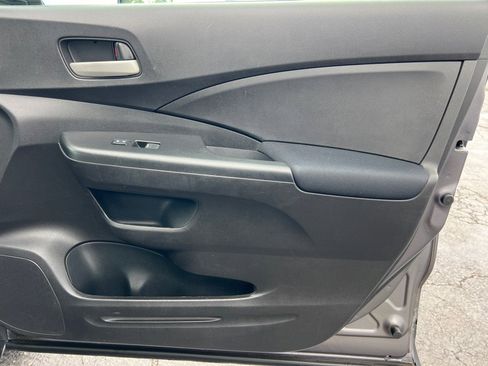 Used 2015 Honda CR-V LX image 18