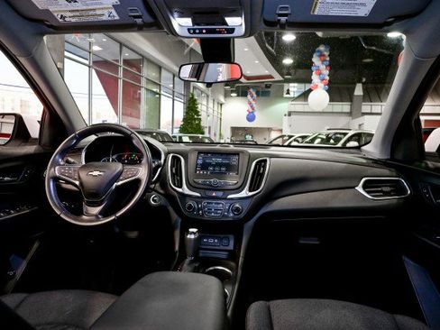 Used 2021 Chevrolet Equinox LT image 28