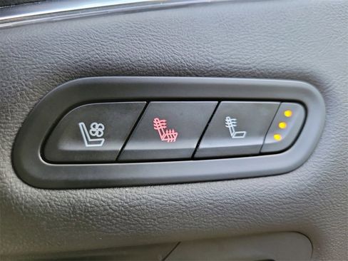 Used 2023 Cadillac Escalade Premium Luxury w/ LPO, Radiant Package image 20