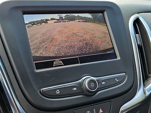 Used 2024 Chevrolet Equinox LT AWD/4WD image 18