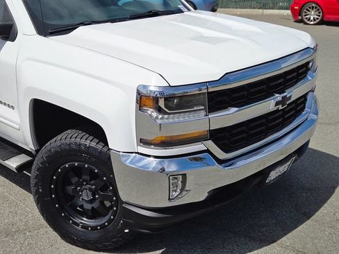 Used 2018 Chevrolet Silverado 1500 LT w/ All Star Edition RWD image 4