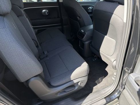 New 2026 Hyundai Ioniq 9 SE image 15