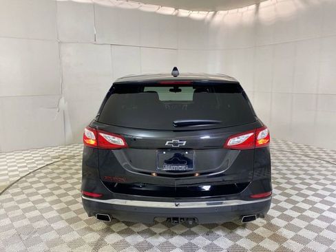 Used 2020 Chevrolet Equinox LT image 18