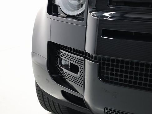 Used 2023 Land Rover Defender 110 SE image 66