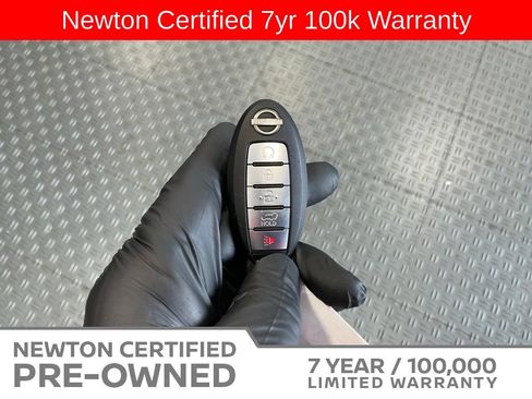 Used 2024 Nissan Armada SL w/ Captain's Chairs Package RWD image 41
