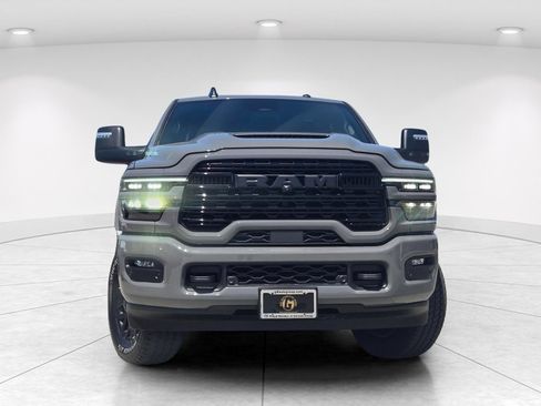 New 2026 RAM 2500 Limited AWD/4WD image 2