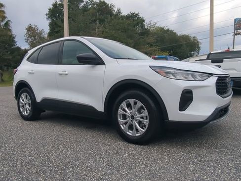 New 2026 Ford Escape Active image 2