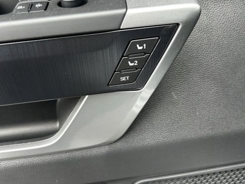 Used 2025 Toyota Tundra Platinum image 13