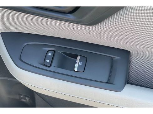 Certified 2025 Subaru Forester Premium image 21