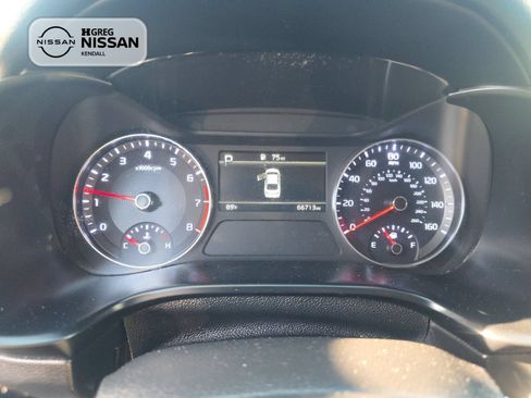 Used 2024 Kia Forte LXS w/ LXS Technology Package FWD image 7