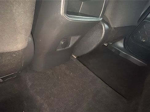 Used 2019 Toyota RAV4 LE image 21