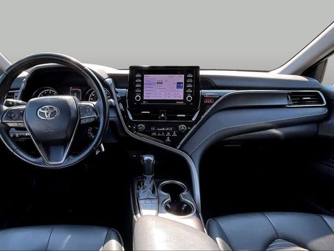 Used 2023 Toyota Camry SE FWD image 15