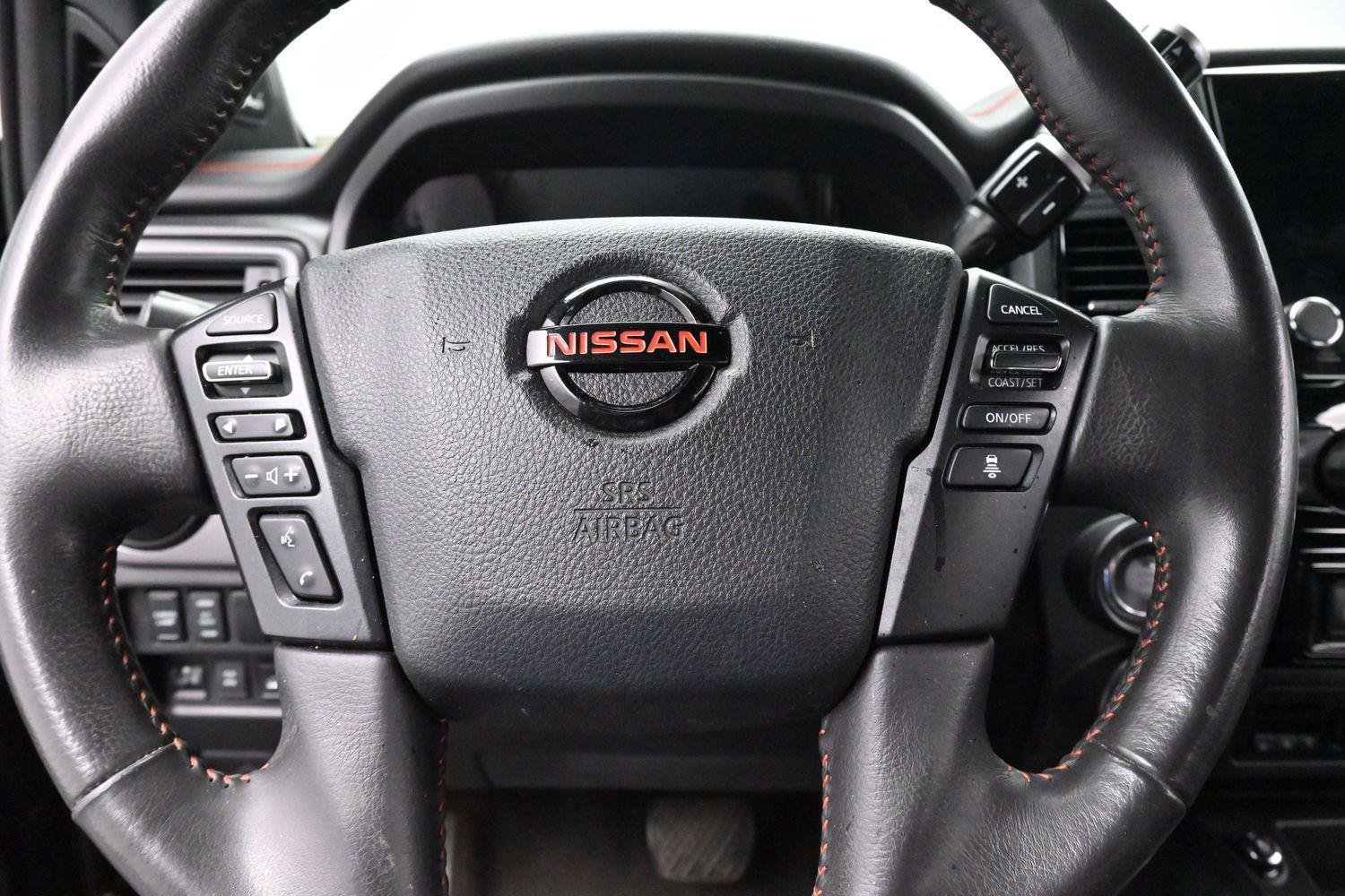 Used 2021 Nissan Titan PRO-4X w/ Pro-4x Convenience Package AWD/4WD image 17