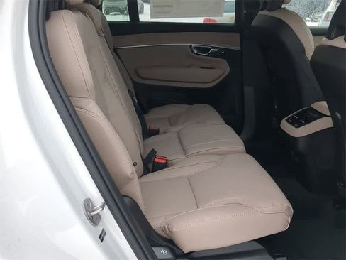 New 2026 Volvo XC90 B6 Ultra w/ Protection Package Premier image 19