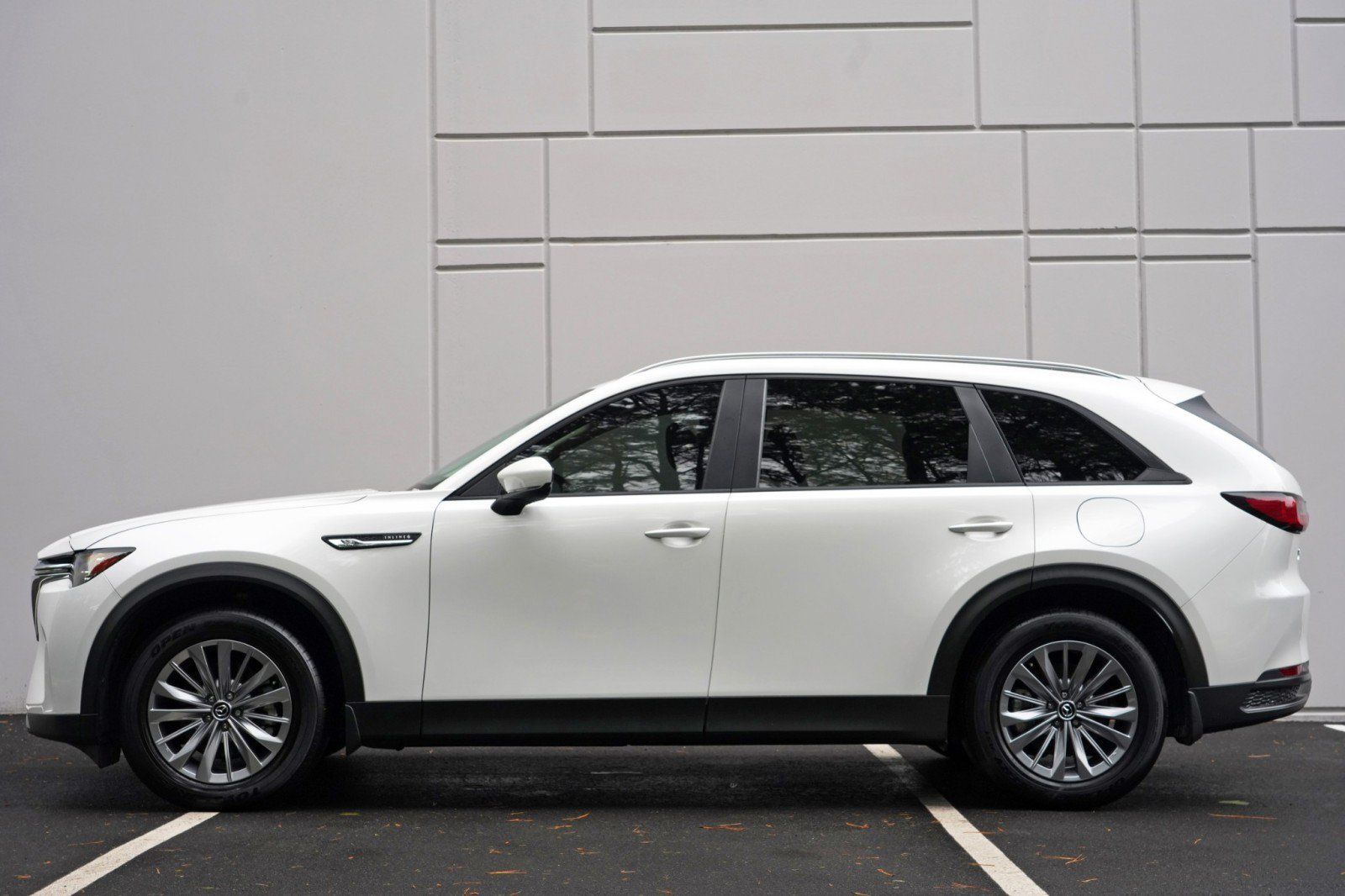 Used 2025 MAZDA CX-90 3.3 Turbo w/ Select Package AWD/4WD image 9