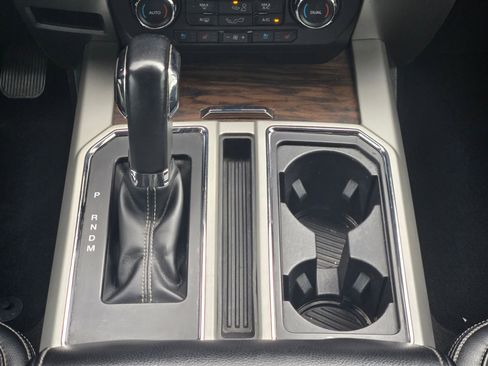 Used 2019 Ford F150 Lariat AWD/4WD image 5