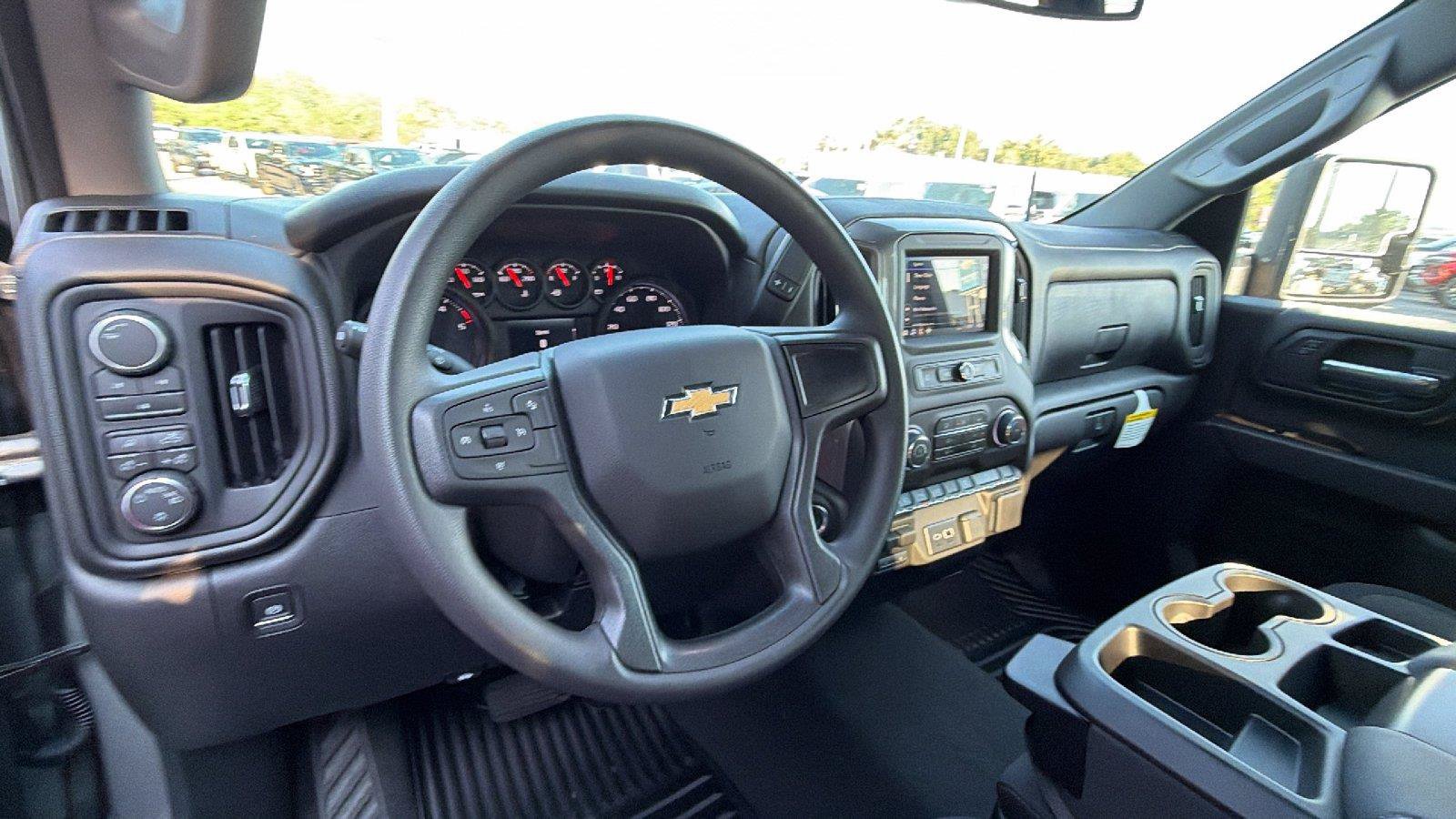 New 2026 Chevrolet Silverado 2500 Custom w/ Custom Value Package AWD/4WD image 20