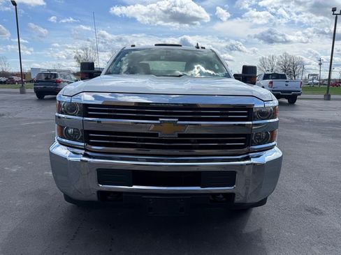 Used 2017 Chevrolet Silverado 2500 W/T w/ WT Convenience Package image 2