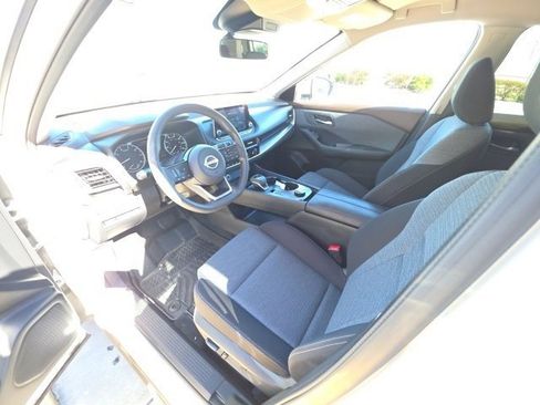 Used 2023 Nissan Rogue SL image 12