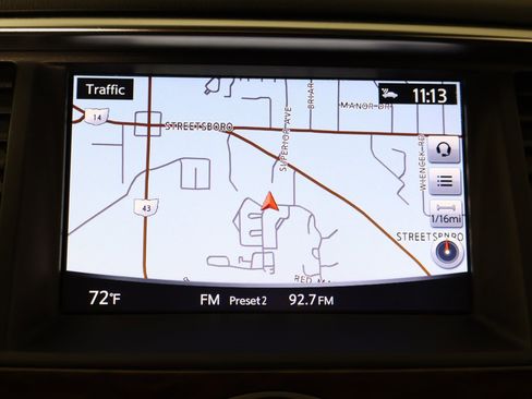 Used 2019 Nissan Armada SV image 39