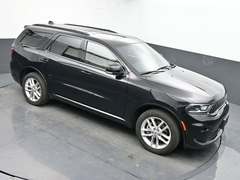 Used 2025 Dodge Durango GT image 21