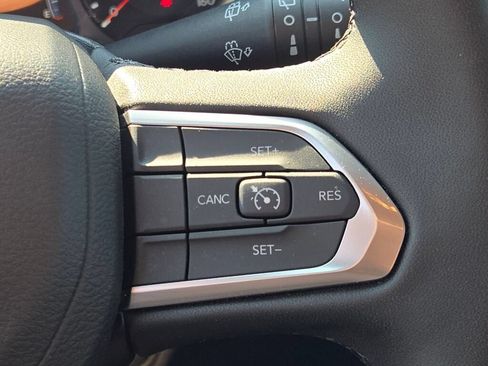 New 2026 Jeep Compass Latitude AWD/4WD image 25