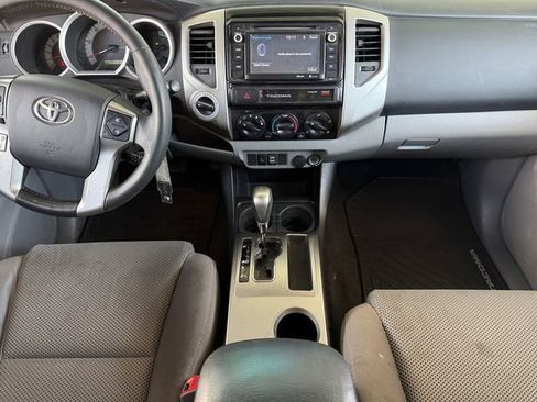 Used 2015 Toyota Tacoma 4x4 Double Cab w/ TRD Off-Road Package image 12