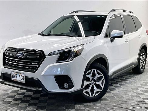 Used 2023 Subaru Forester Premium AWD/4WD image 1