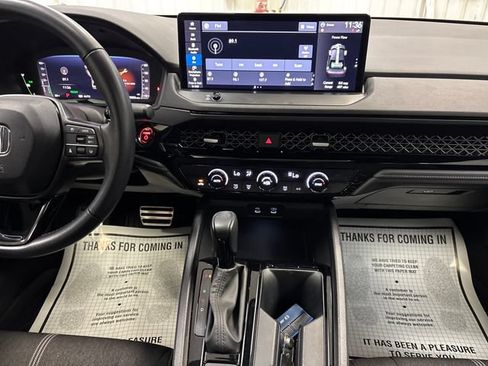 Used 2023 Honda Accord Sport image 12