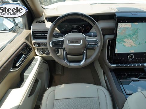Certified 2026 GMC Yukon XL Denali w/ Advanced Technology Package AWD/4WD image 9