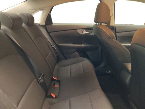Used 2021 Kia Forte LXS FWD image 19
