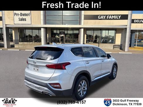 Used 2019 Hyundai Santa Fe SEL FWD image 9
