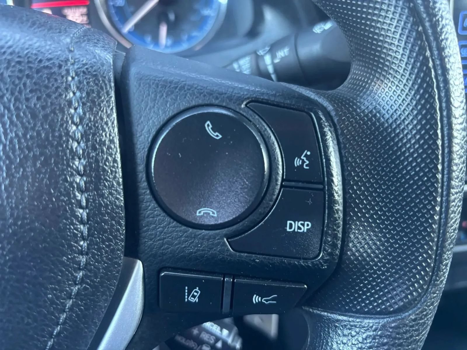 Used 2017 Toyota Corolla LE FWD image 21