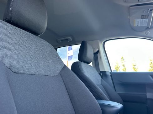 Certified 2025 Ford Maverick XL image 17