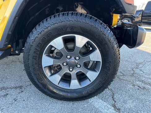 Used 2021 Jeep Wrangler Unlimited Sahara image 42