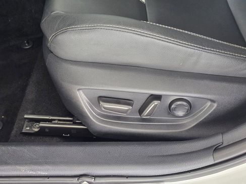 Certified 2025 Toyota Camry SE image 24