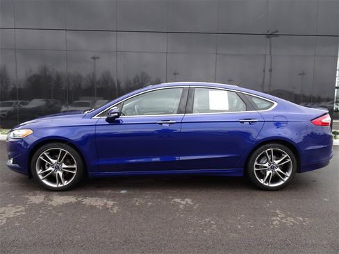 Used 2015 Ford Fusion Titanium image 2