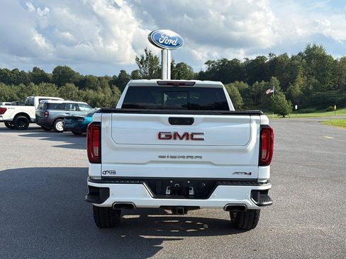 Used 2023 GMC Sierra 1500 AT4 w/ AT4 Premium Package AWD/4WD image 6