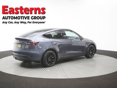 Used 2021 Tesla Model Y Long Range AWD/4WD image 37
