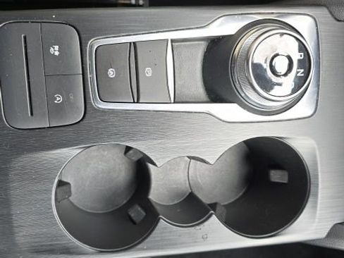 Used 2025 Ford Escape ST-Line image 19