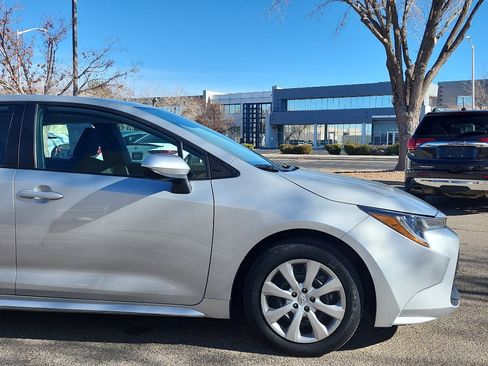 Used 2024 Toyota Corolla LE image 4