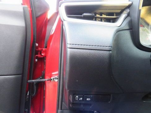 Used 2022 Toyota Corolla Cross LE w/ Moonroof Package image 33