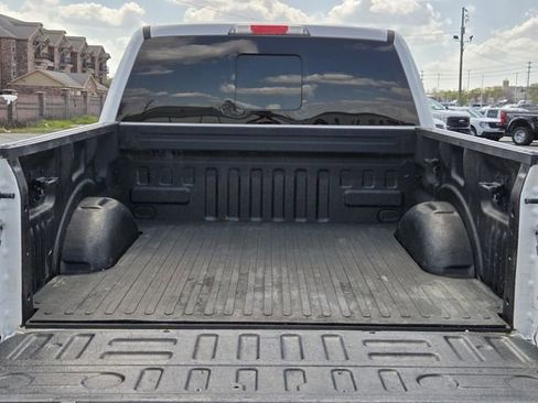 Used 2018 Ford F150 Platinum w/ Equipment Group 701A Luxury image 13