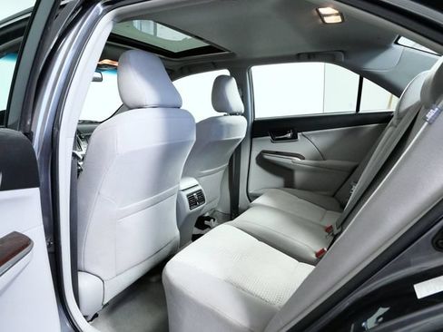 Used 2012 Toyota Camry XLE FWD image 13