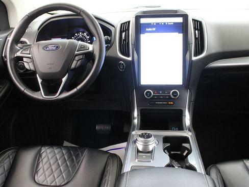 Used 2023 Ford Edge Titanium AWD/4WD image 9