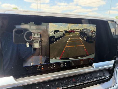 New 2026 Chevrolet Silverado 1500 High Country w/ Technology Package AWD/4WD image 23