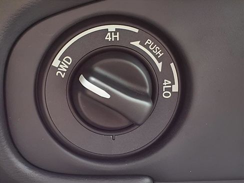 Used 2023 Nissan Frontier S w/ Technology Package image 17