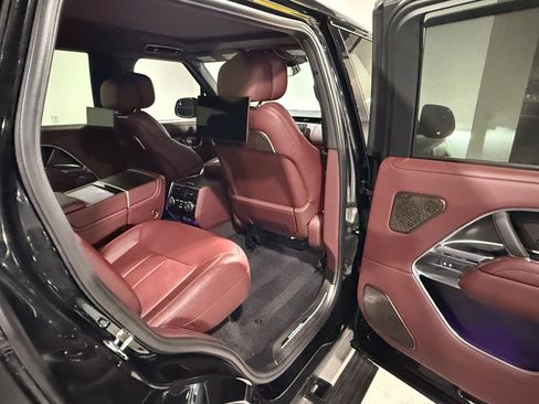 Used 2024 Land Rover Range Rover Long Wheelbase Autobiography image 61