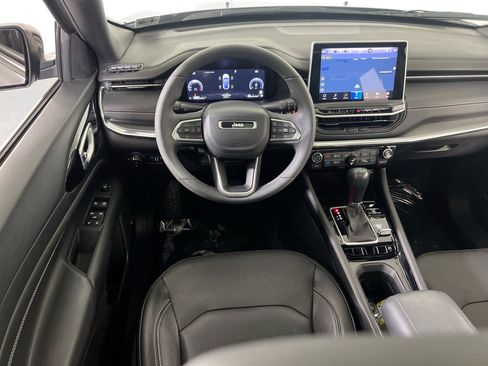 Used 2023 Jeep Compass High Altitude AWD/4WD image 22